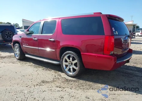 2010 Cadillac Escalade Esv Luxury z USA, uszkodzony, nr VIN 1GYUKHEF3AR224524